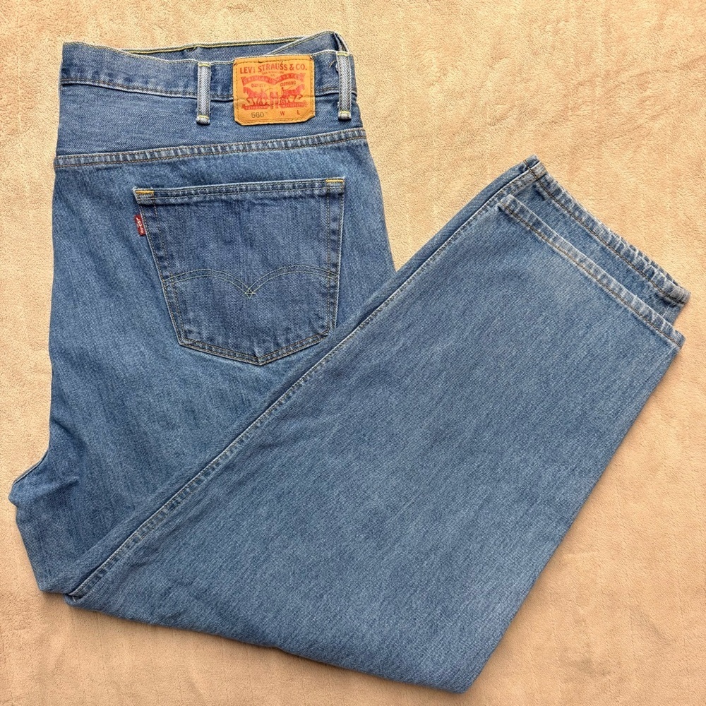 Levis 560 Jeans Men's 48 x 32 Medium Wash Denim Relaxed Comfort Fit Red R Tab